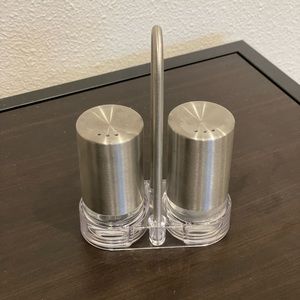 Salt & Pepper Shaker